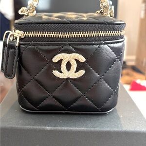 Chanel Beauty VIP gift with purchase Mini vanity bag